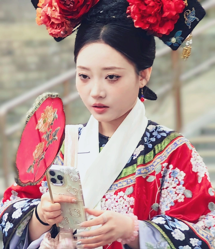 看到了什么，这么惊讶？