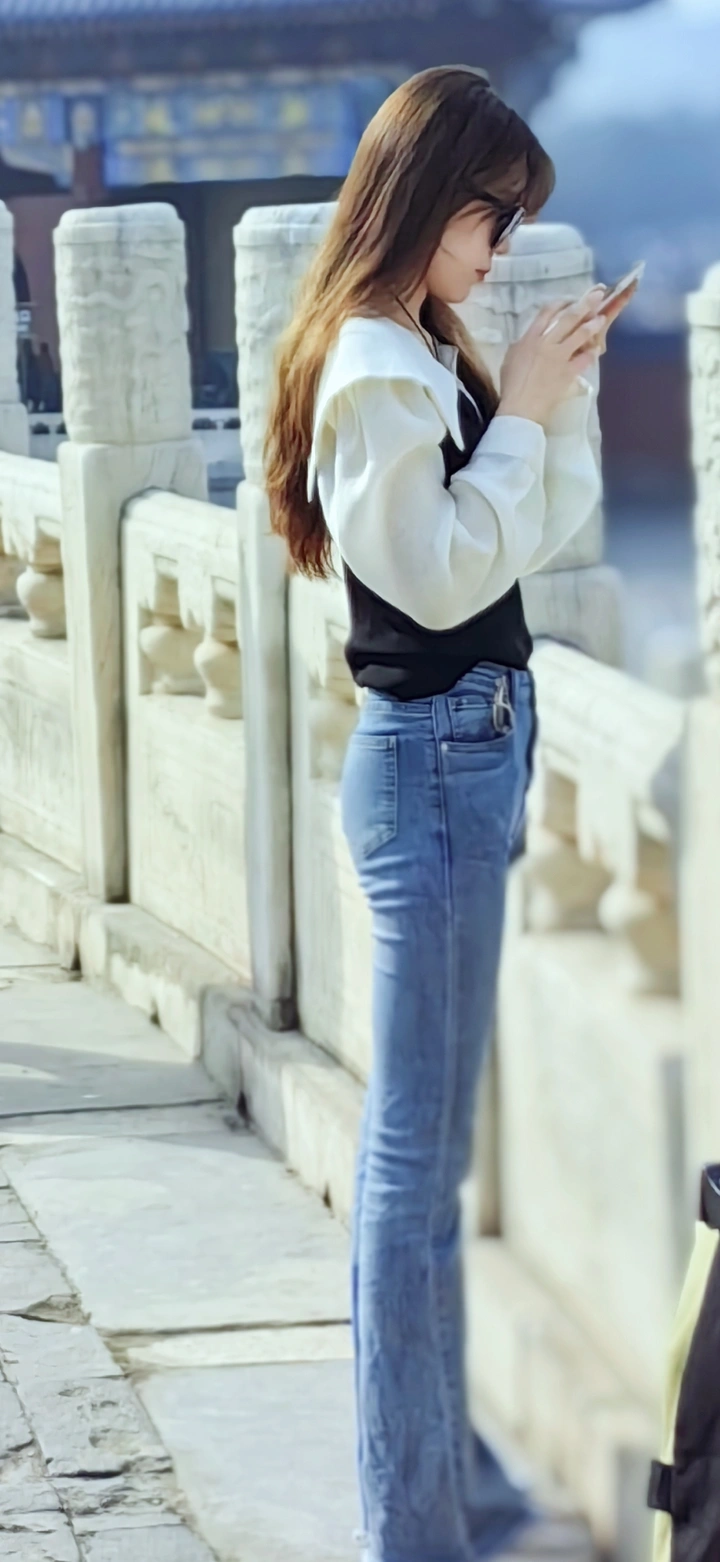 亭亭玉立的美女