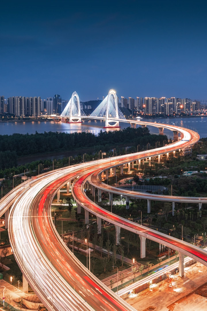 蓝调时刻最美兴联路大桥