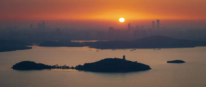 太湖卯时