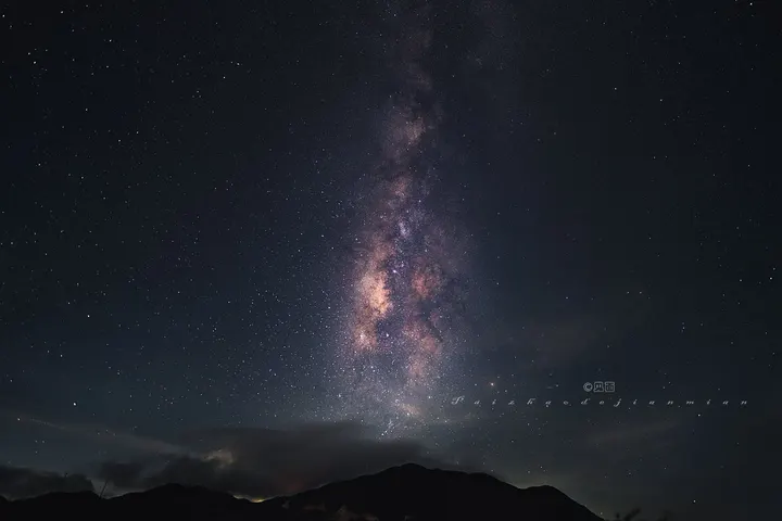 云浮风车山上的银河