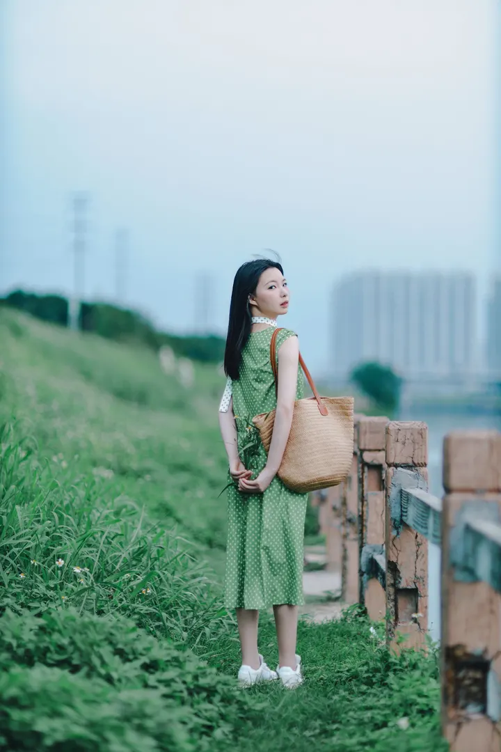 青苹果乐园的里的女孩