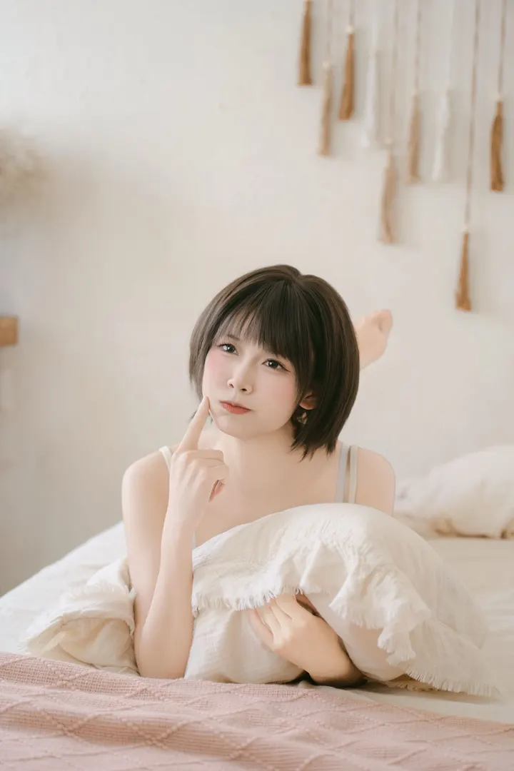 居家少女写真、慵懒感拉满（暖调）
