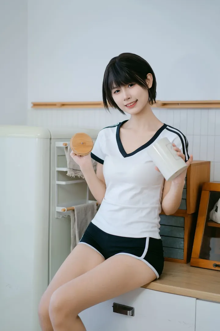 日系居家写真｜居家的少女