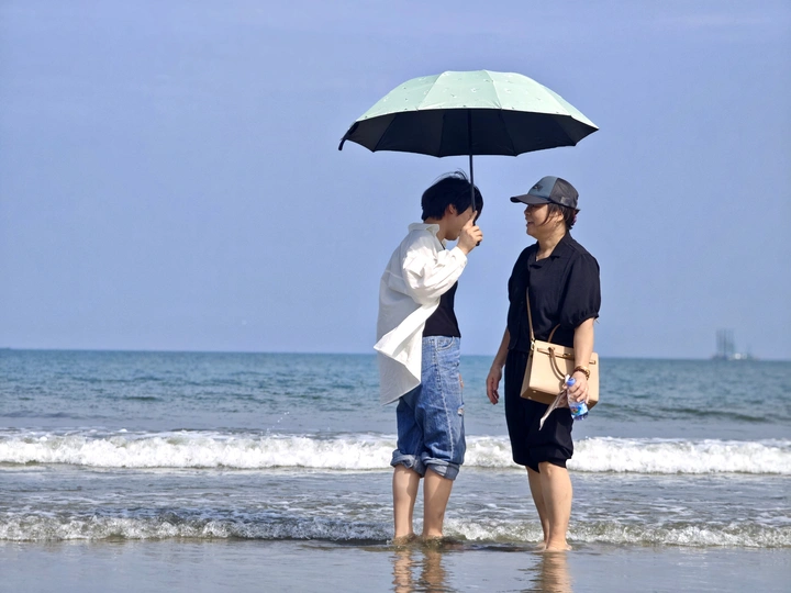拥抱大海