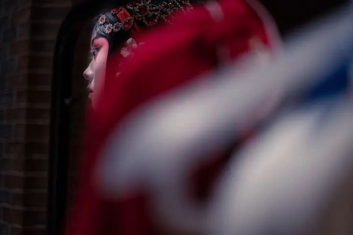 幕后