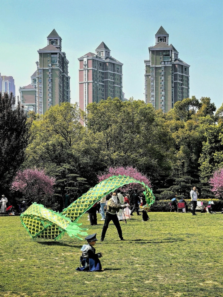 巧力舞龙亲子场