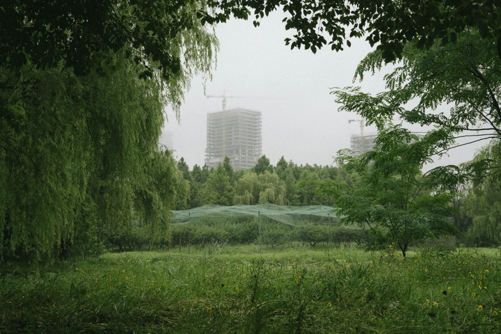 不远之处