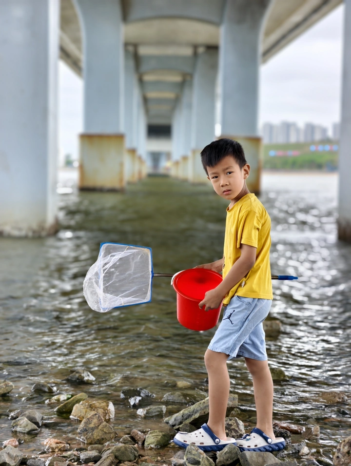 赶海少年