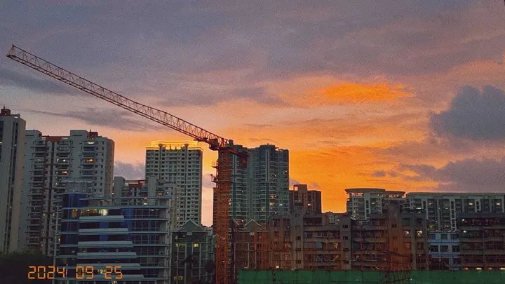 窗外的天空