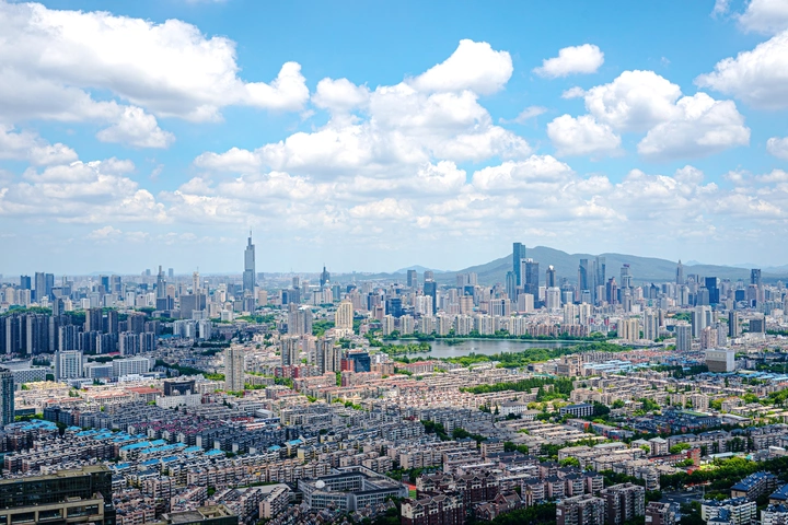 江南佳丽地，金陵帝王州