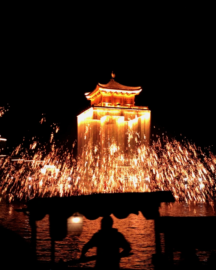 打铁花