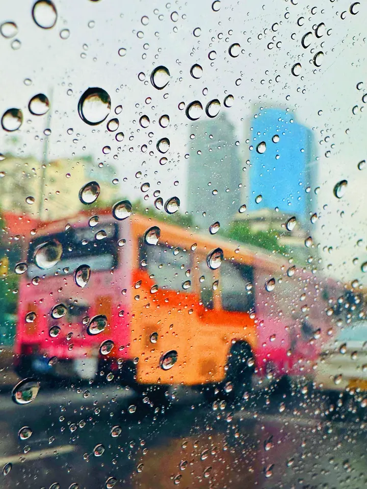 雨色