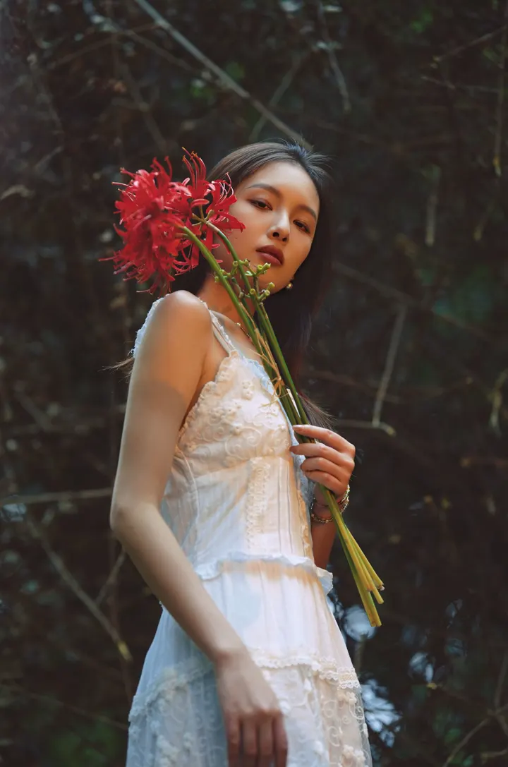 树林里的写真