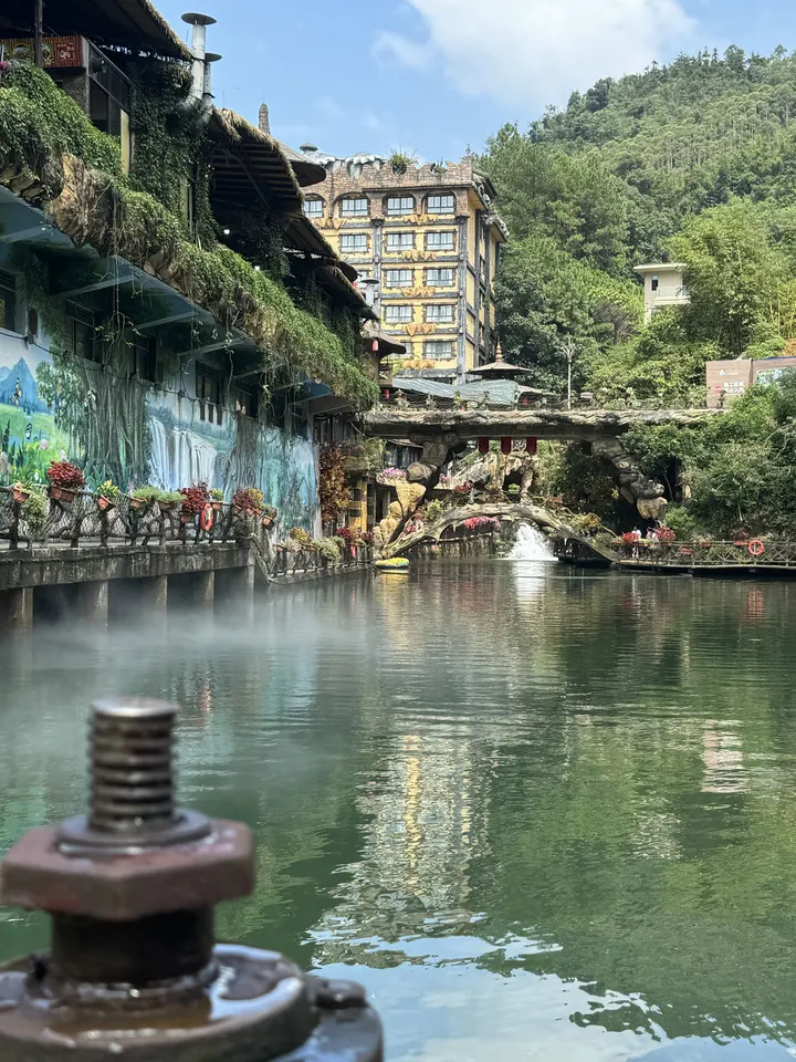 瀑布 古龙峡