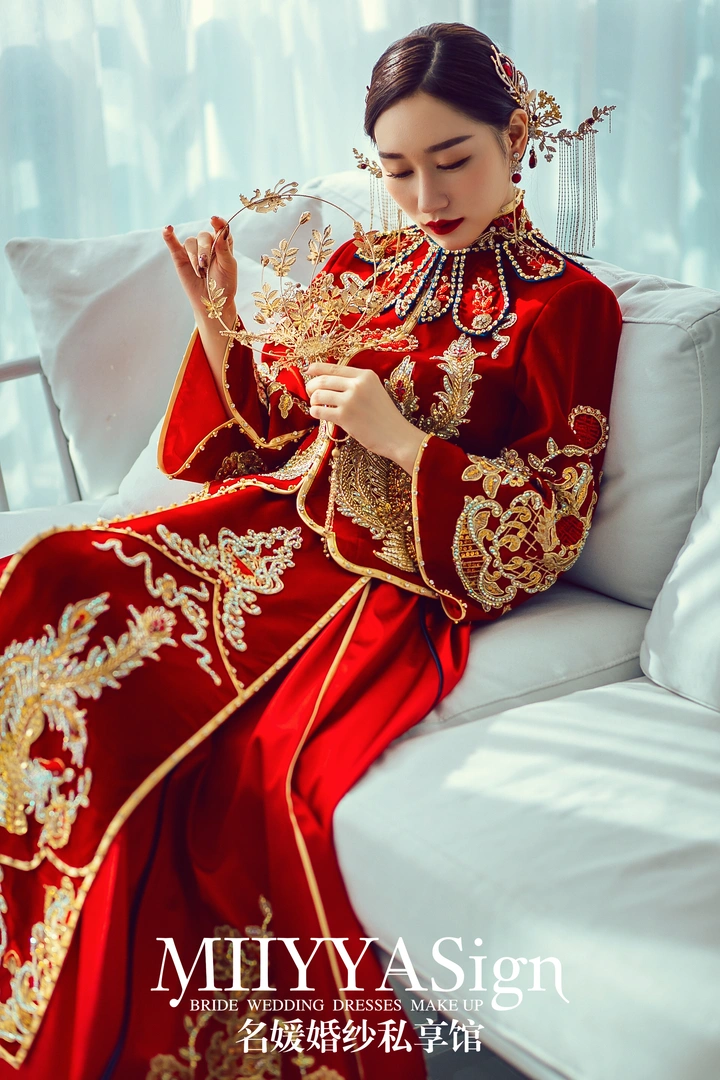 礼服片