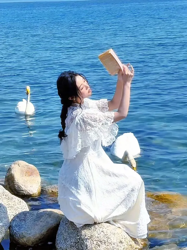 追到了童话里的天鹅🦢又是当公主的一天