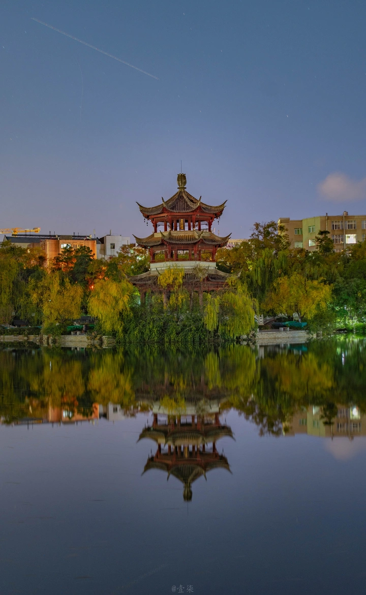 云南昆明夜拍