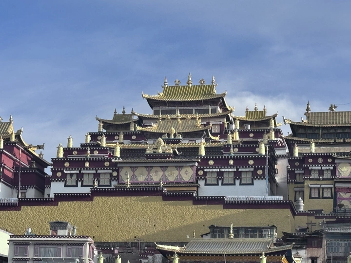 松赞林寺