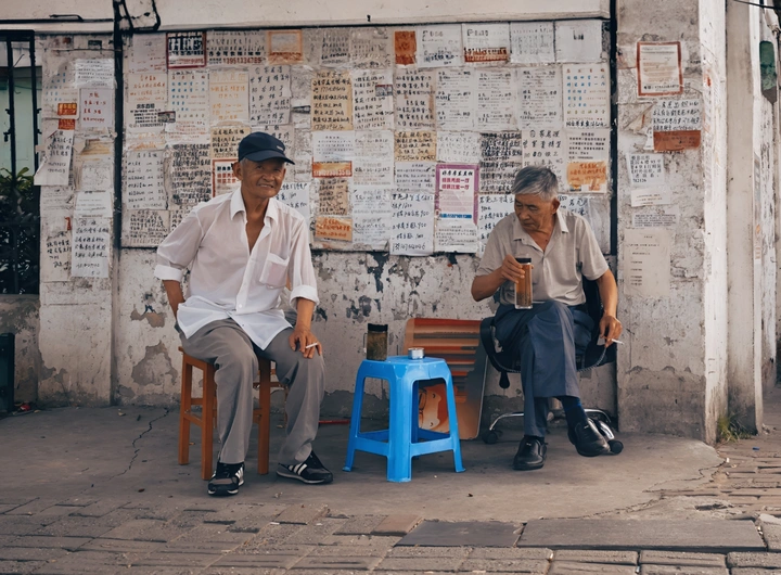 清晨的街角