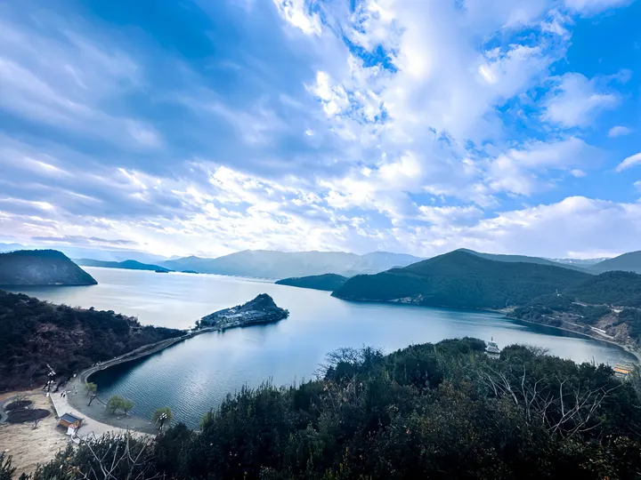 美丽的泸沽湖