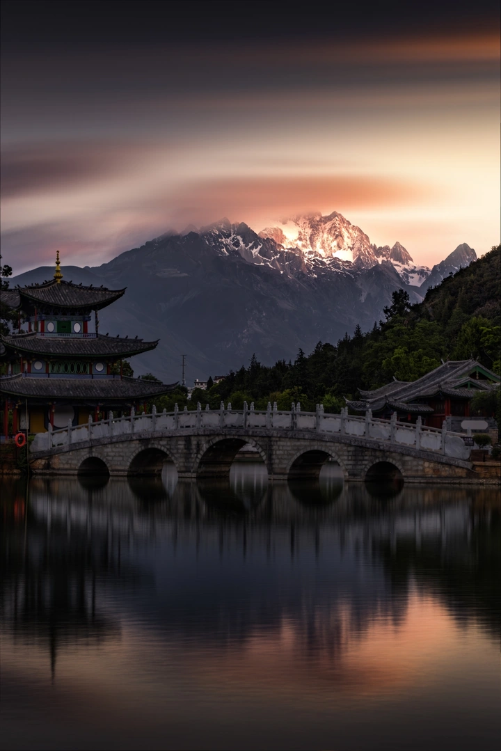 玉龙雪山 日出