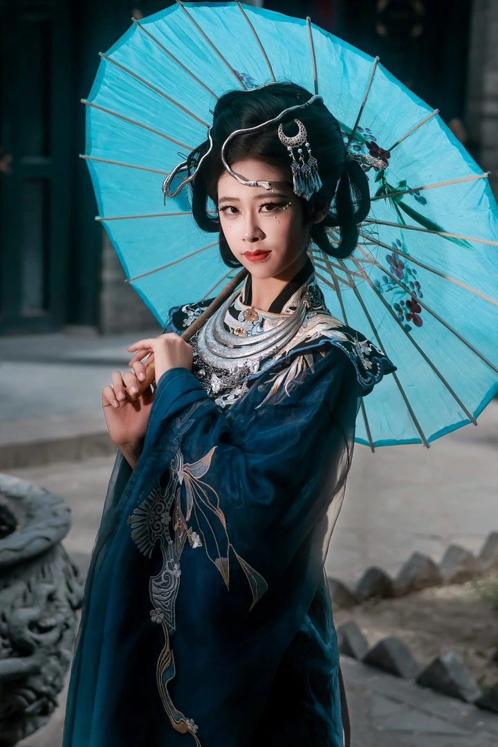 什么小青小白，我是小蓝呀