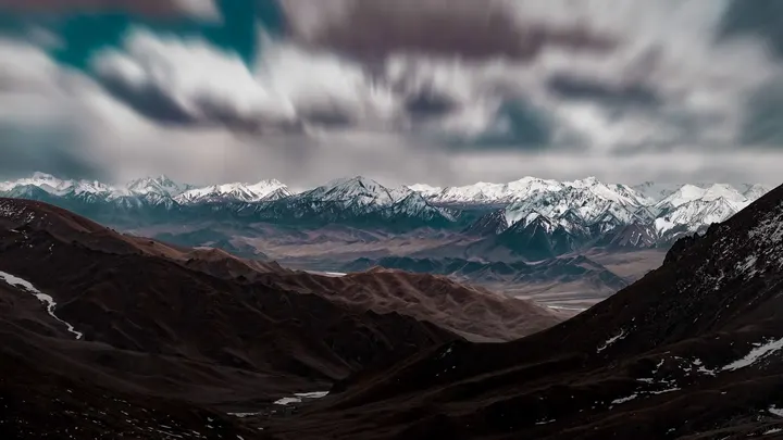 祁连山群峰