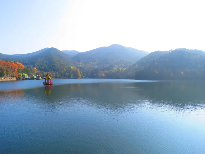 庐山芦林湖秋季风景