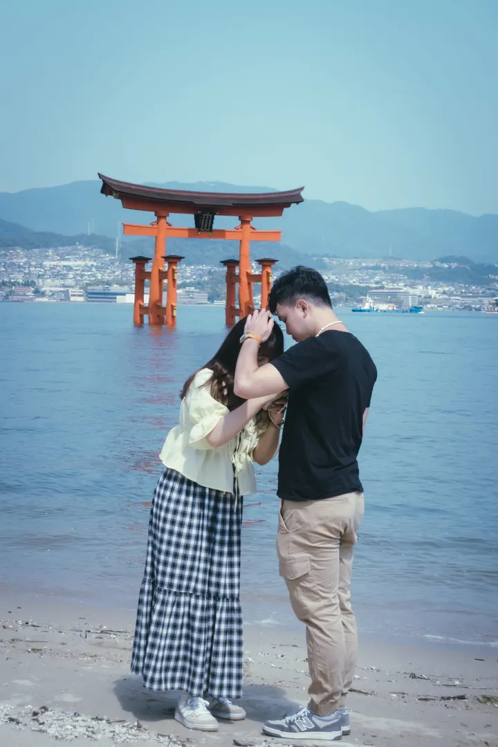 日本宫岛的蓝色海边～浪漫一瞬