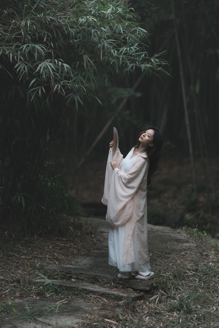 竹林倩影