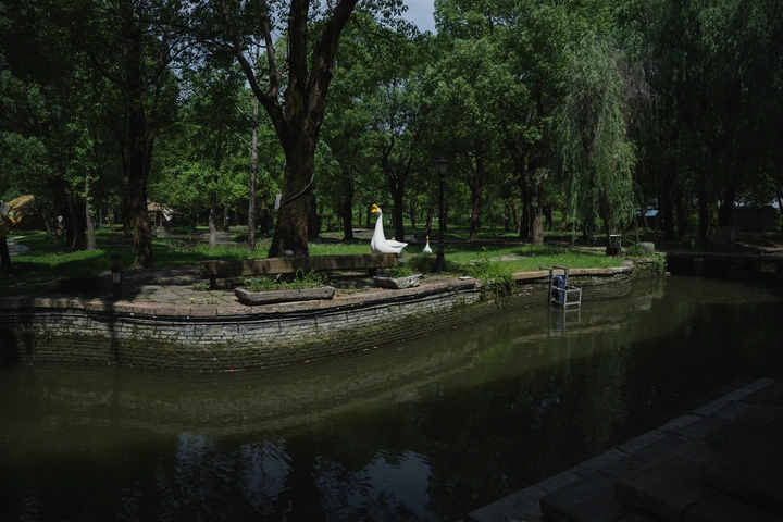 荒芜的景区