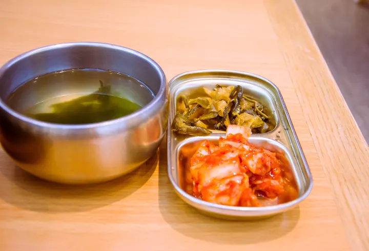 常熟万达广场朝鲜石锅拌饭配菜