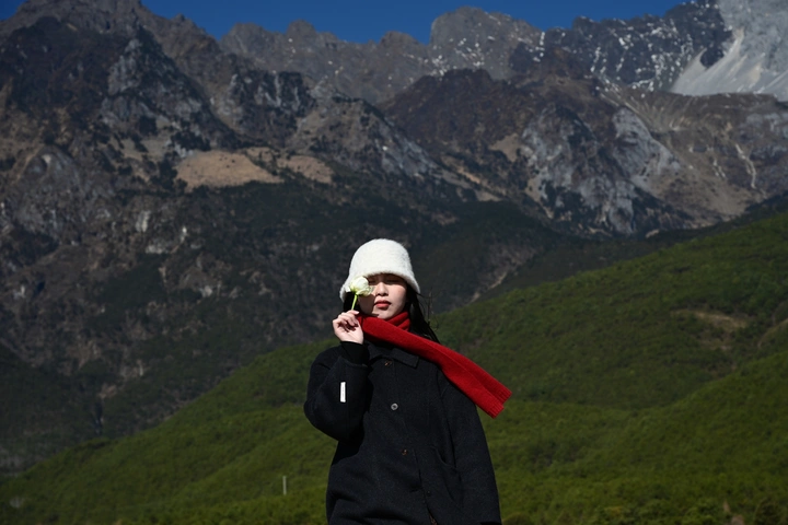 雪山少女