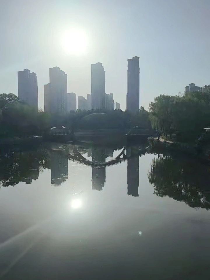 水中镜