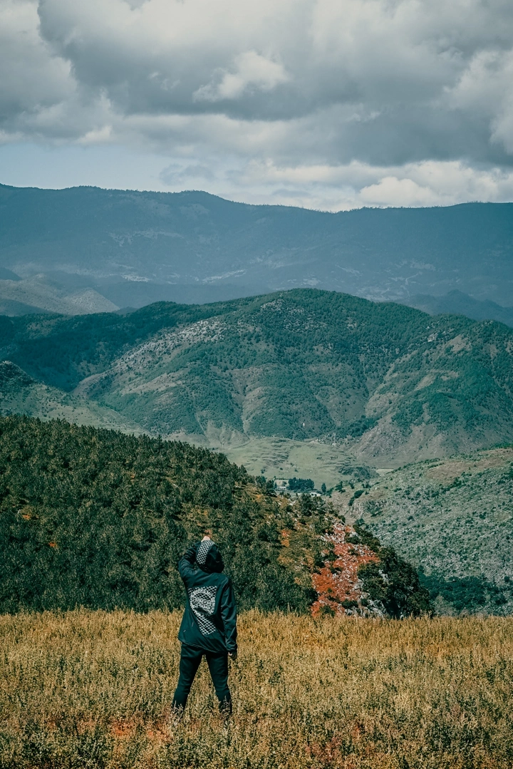 山间