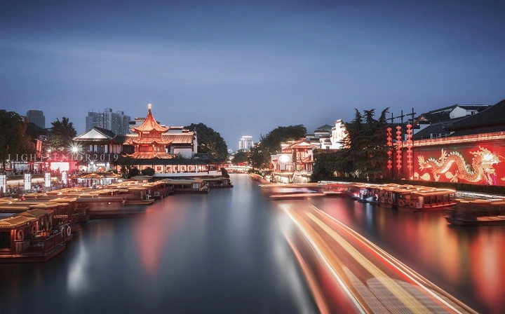 夜泊秦淮