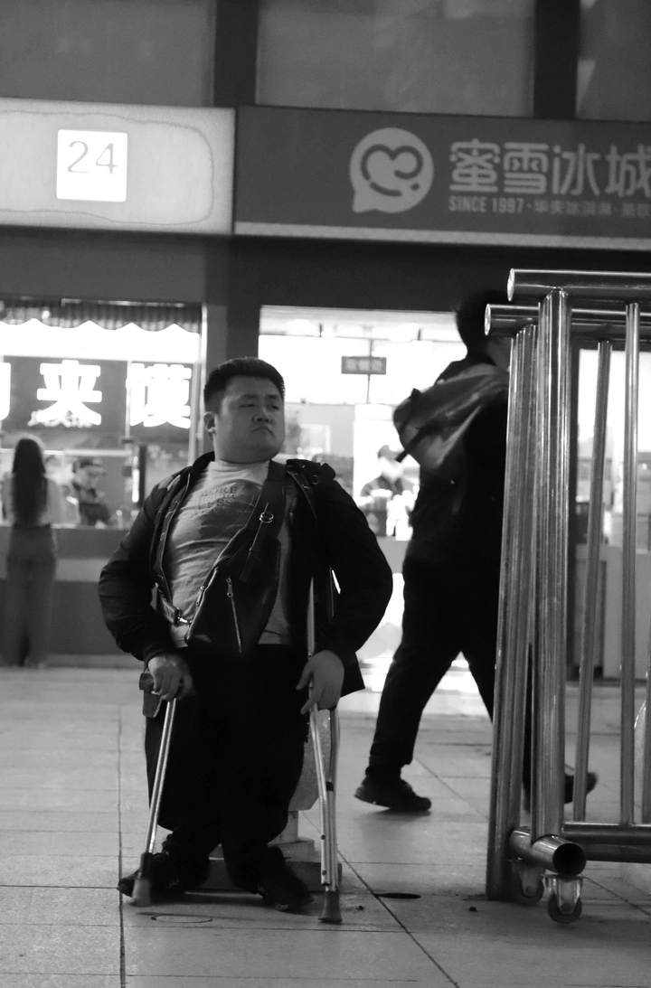 生活不易，且珍惜