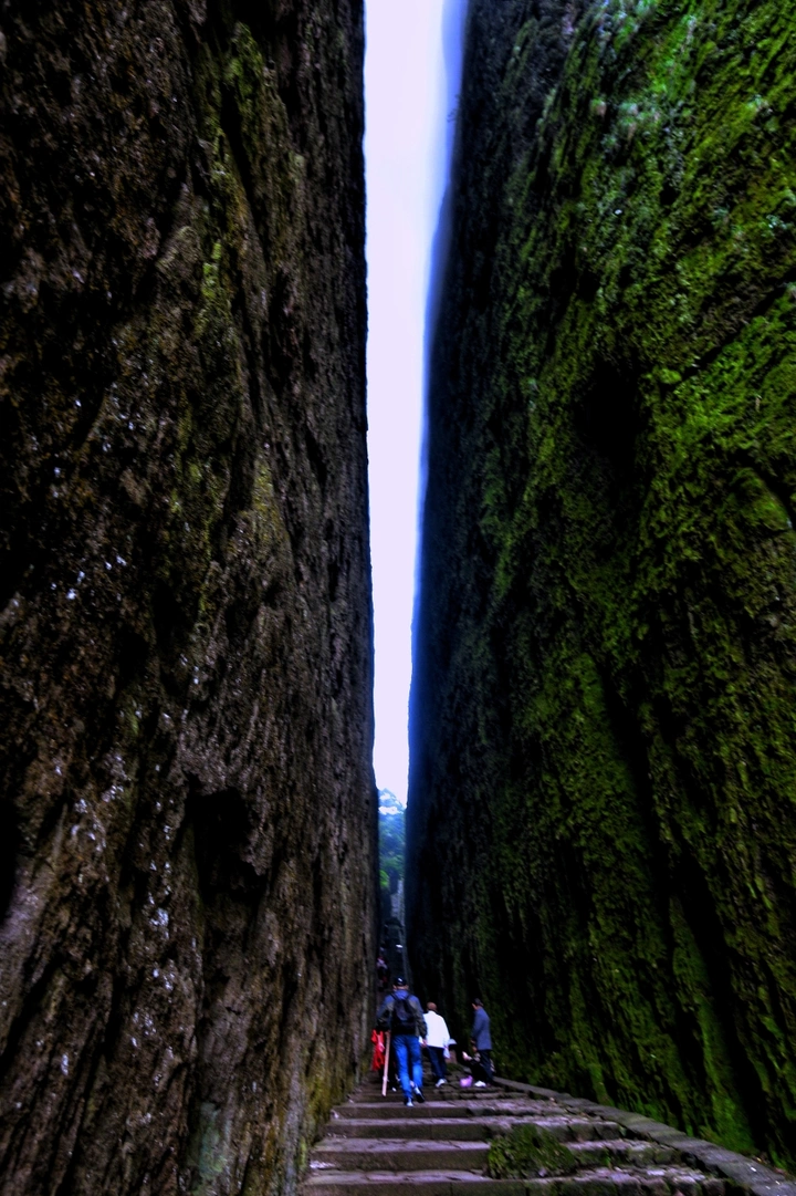 江郎山一线天