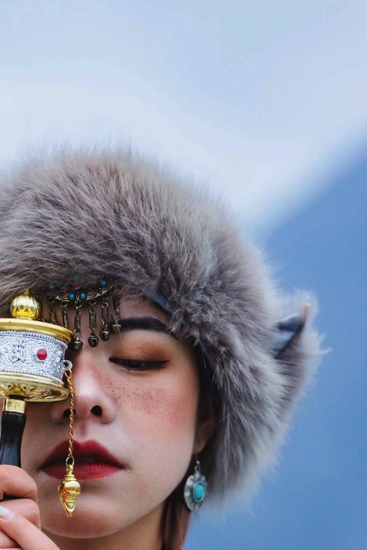 高原之上，雪山之颠，秉一切虔诚