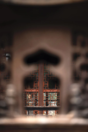 建筑物的窗户反射