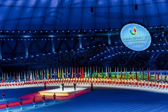 冰上的奥林匹克运动员在奥林匹克运动会开幕式体育场