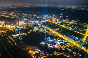 夜晚的城市夜景