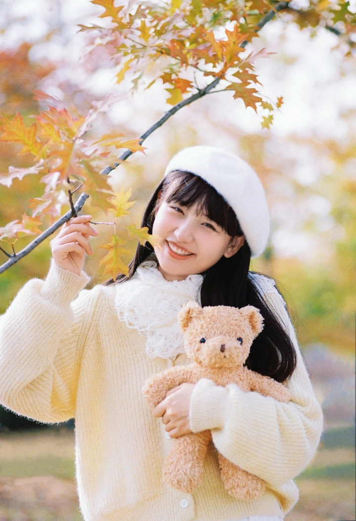 “缓缓飘落的枫叶像思念”🍂