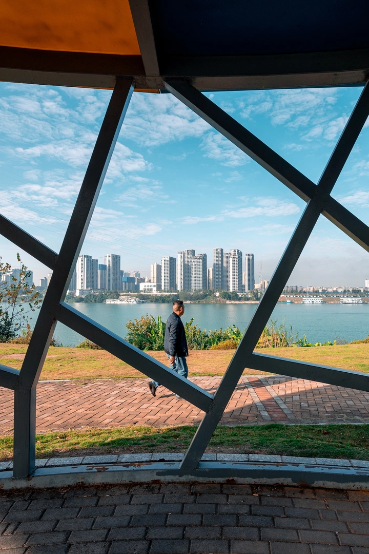 凤凰岭大桥建设