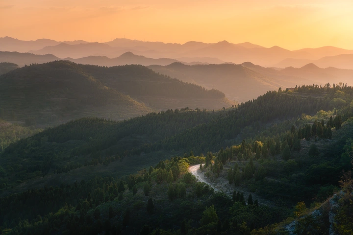 群山万壑