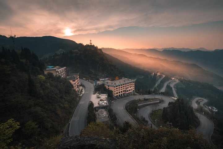 金光照大地