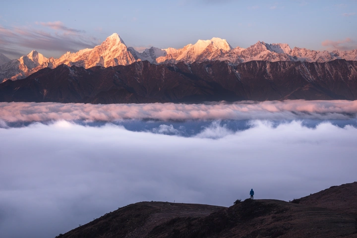 华尖山