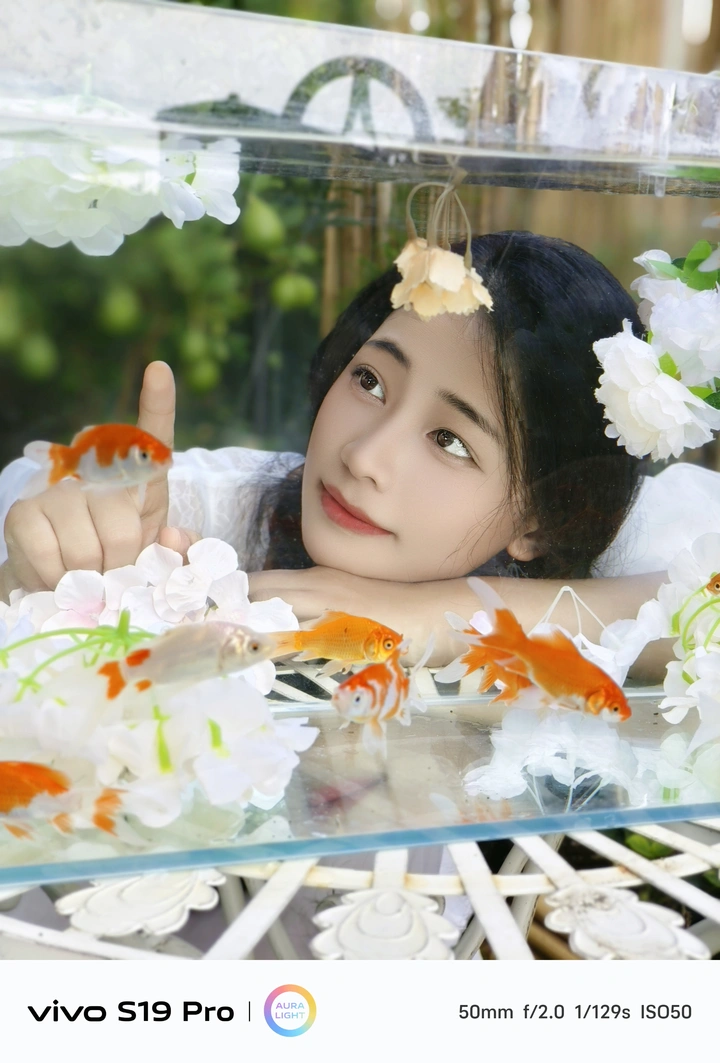 鱼缸人像写真
