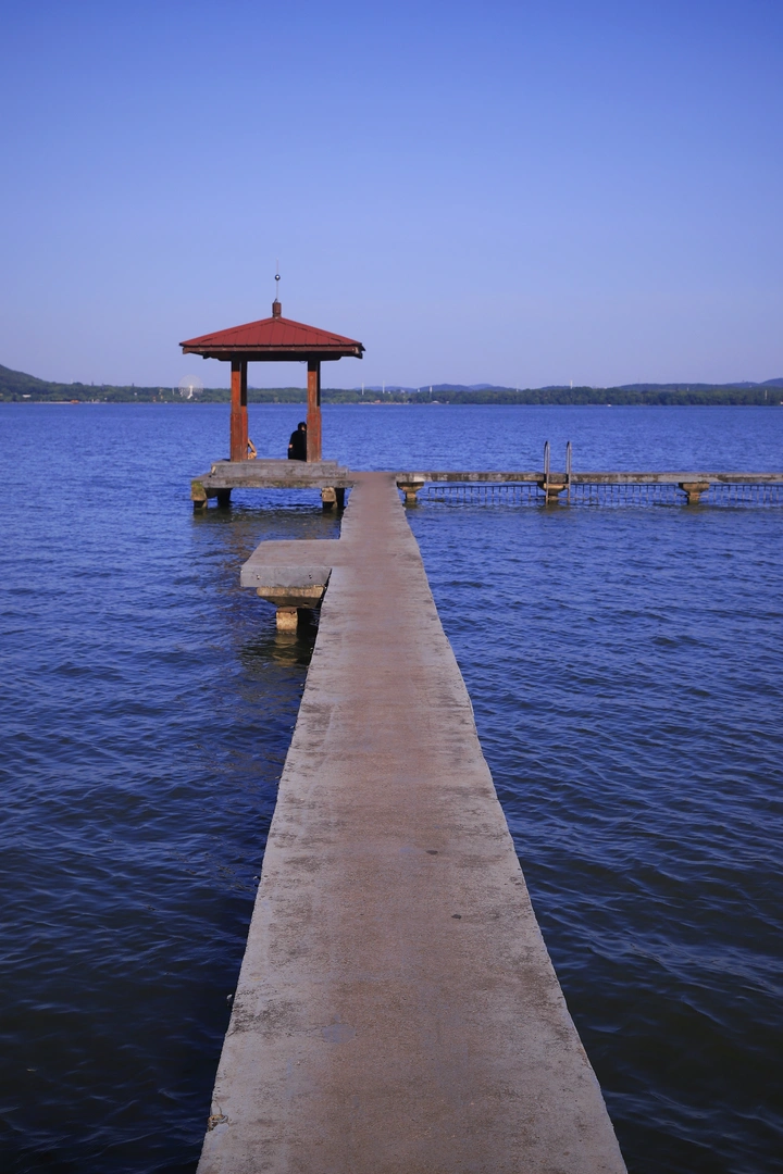 东湖